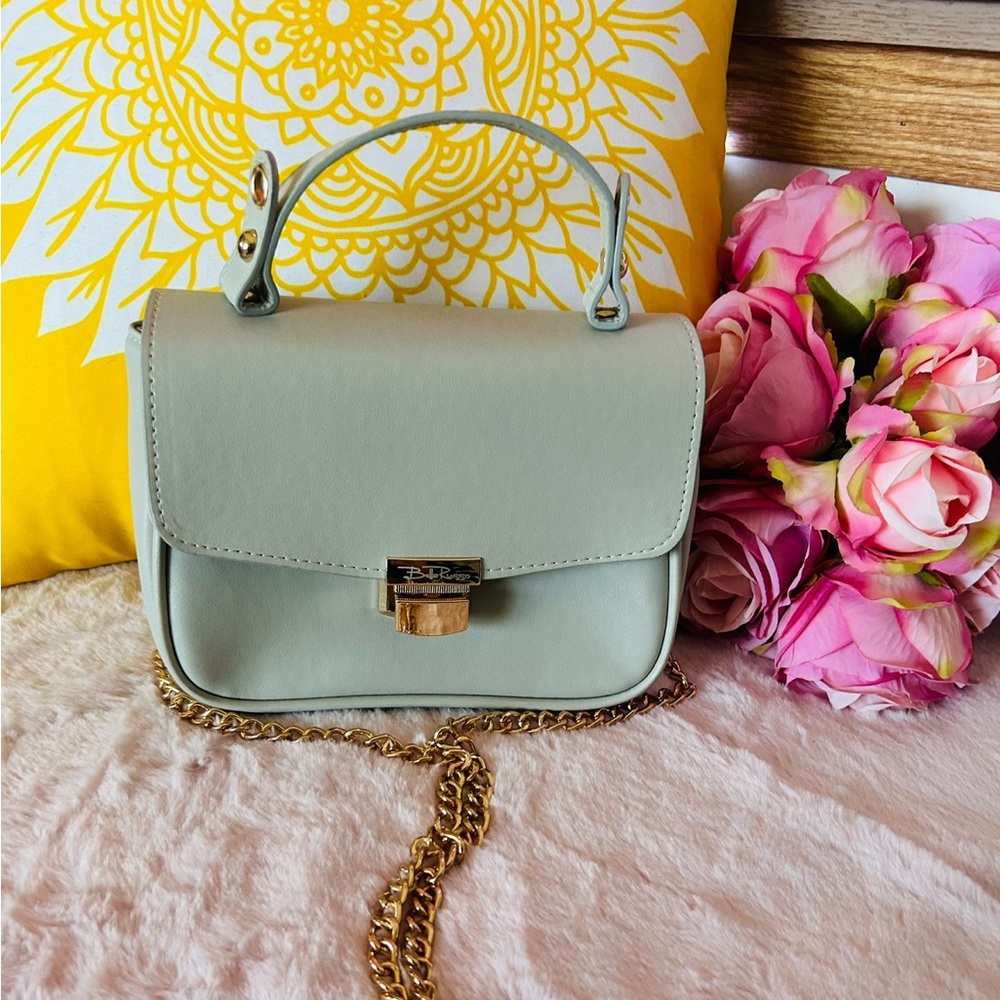 Bella Russo Women’s Light Grey Chain Strap Mini Crossbody Bag